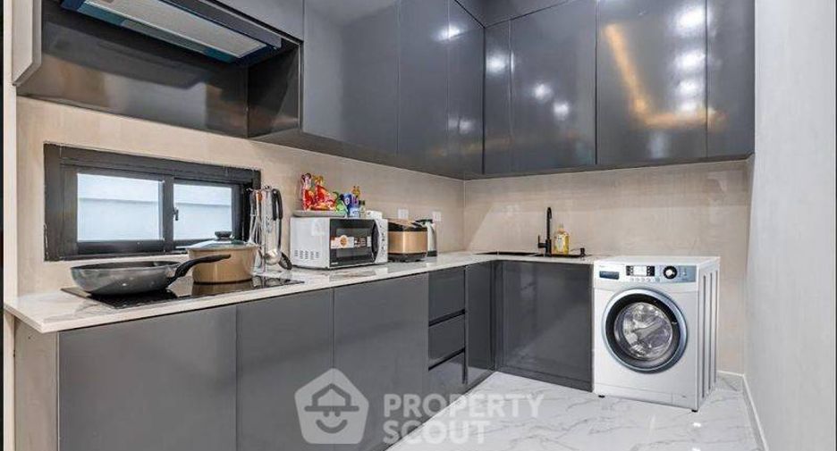 For sale 3 bedrooms villa in South Pattaya, Pattaya