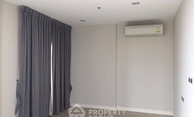 For sale 2 bedrooms condo in Khlong Toei, Bangkok