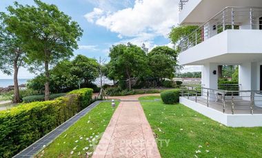 For sale 2 bedrooms condo in Si Racha, Chonburi