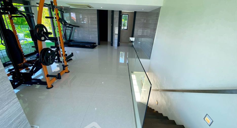 For sale 5 bedrooms house in Bang Lamung, Chonburi