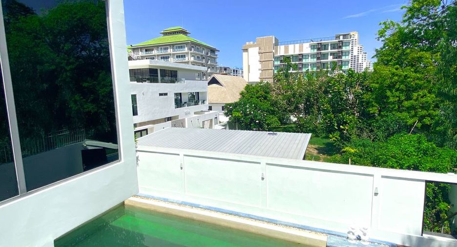 For sale 5 bedrooms house in Bang Lamung, Chonburi