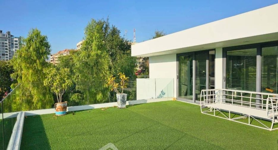 For sale 5 bedrooms house in Bang Lamung, Chonburi
