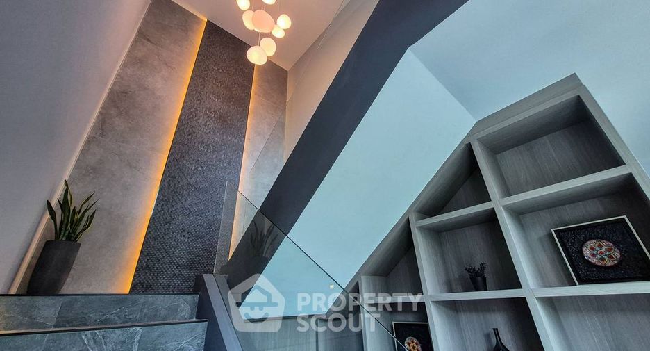 Villa zum Kauf mit 6 Zimmer in Bang Lamung, Chonburi