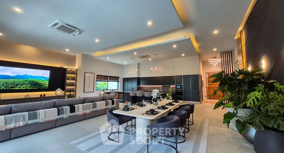 Villa zum Kauf mit 5 Zimmer in Bang Lamung, Chonburi