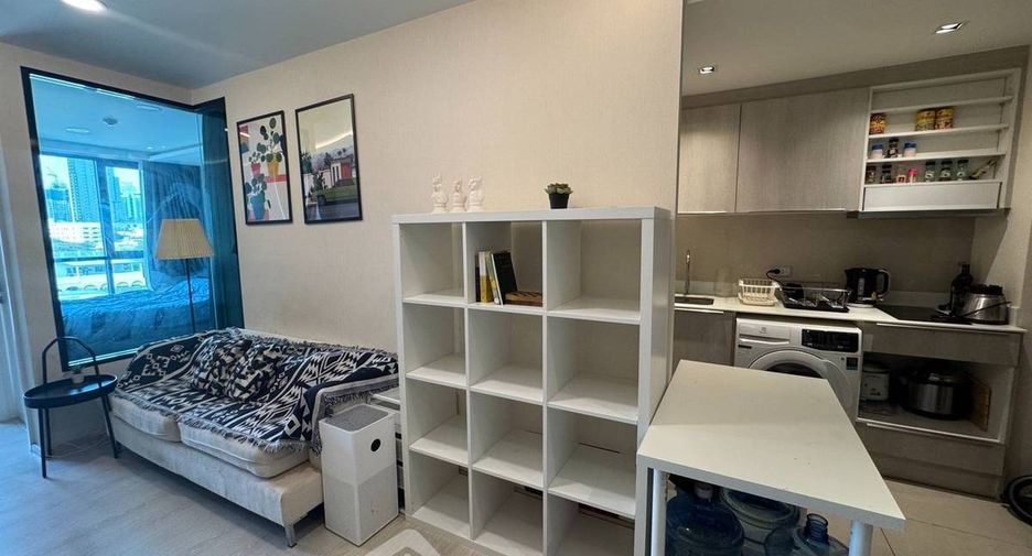 À vendre 1 chambre condo à Khlong Toei, Bangkok