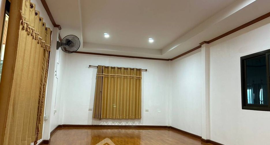 À vendre 4 chambres maison à Jomtien, Pattaya