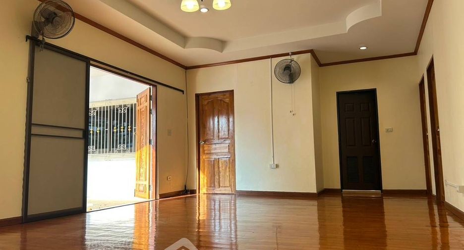 À vendre 4 chambres maison à Jomtien, Pattaya