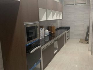 Casa en venta de 4 habitaciones en Prawet, Bangkok