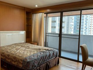 For sale 3 bedrooms condo in Yan Nawa, Bangkok