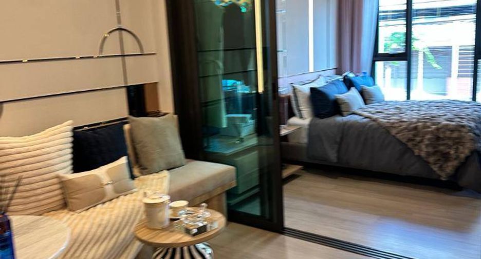 À vendre 2 chambres condo à Phra Khanong, Bangkok