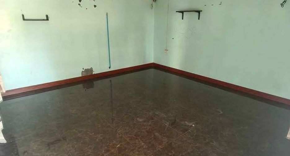 Casa en venta de 4 habitaciones en Si Racha, Chonburi