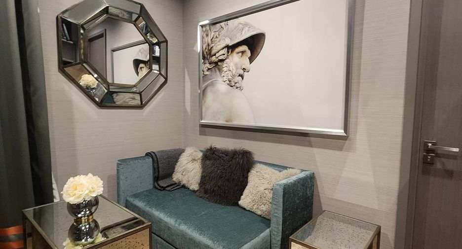 For sale 3 bedrooms condo in Sathon, Bangkok