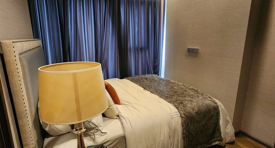 For sale 3 bedrooms condo in Sathon, Bangkok