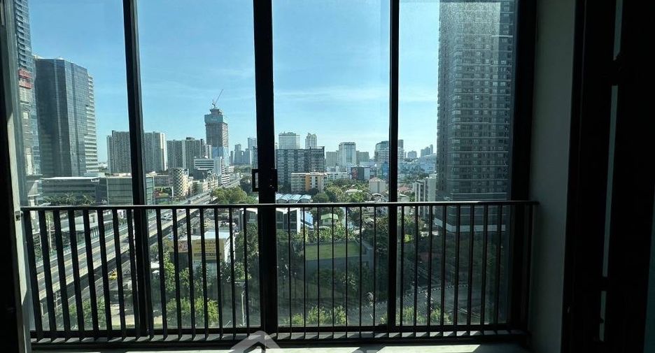 For sale 1 bed condo in Huai Khwang, Bangkok