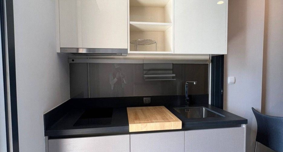 Продажа 1 кровать кондо в Кхлонг Тоеи, Бангкок
