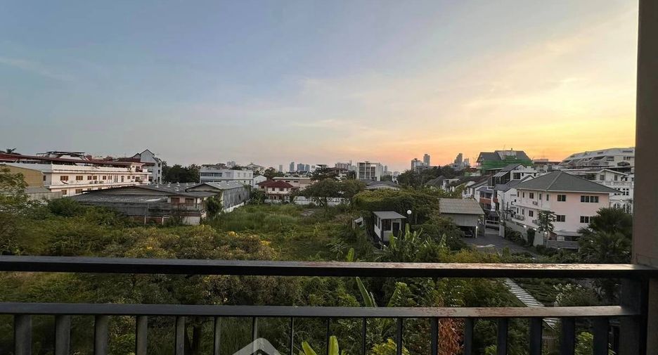 ขาย 2 ห้องนอน คอนโด ใน ยานนาวา, กรุงเทพฯ