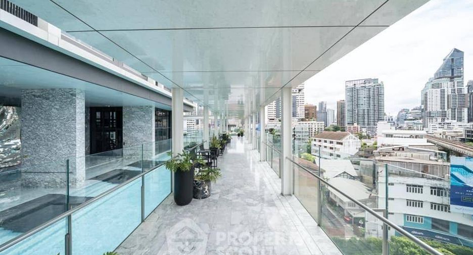 For sale 1 bed condo in Khlong Toei, Bangkok