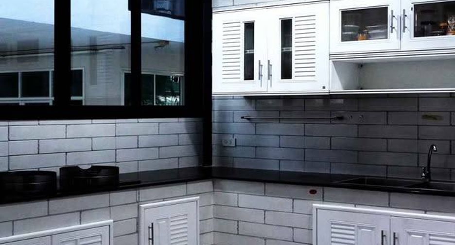 Casa en venta de 4 habitaciones en Mueang Chon Buri, Chonburi