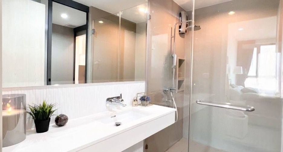À vendre 1 chambre condo à Khlong Toei, Bangkok