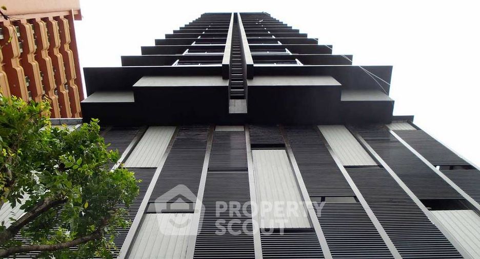 For sale 1 bed condo in Khlong San, Bangkok