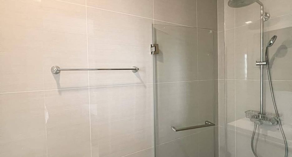 For sale 1 bed condo in Khlong Toei, Bangkok