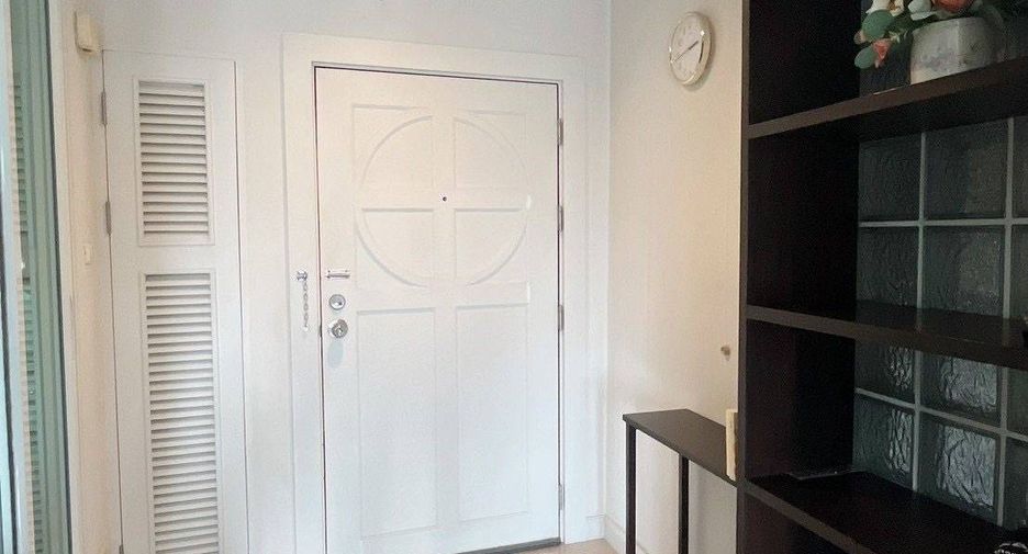 For sale 1 bed condo in Bang Kho Laem, Bangkok