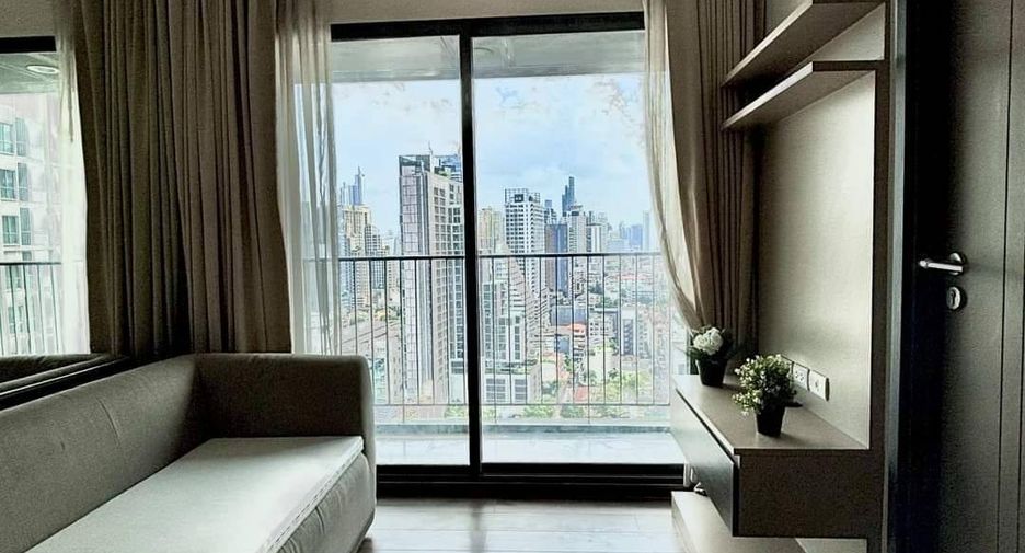 Wohnung zum Kauf mit 1 Zimmer in Khlong San, Bangkok