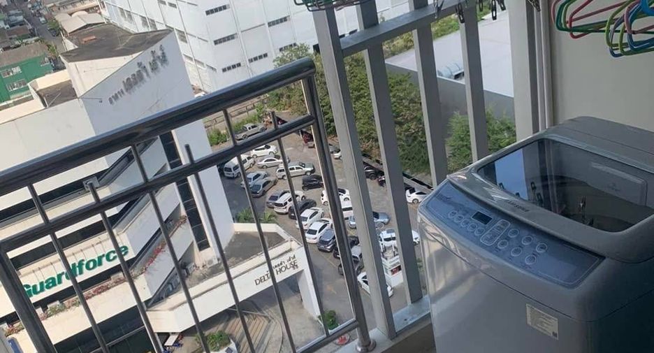 For sale 1 bed condo in Huai Khwang, Bangkok
