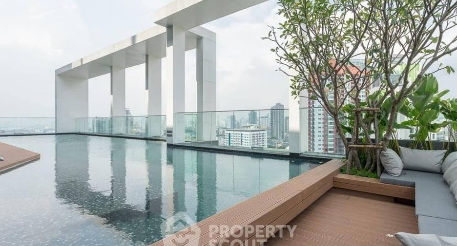For sale 1 bed condo in Khlong Toei, Bangkok