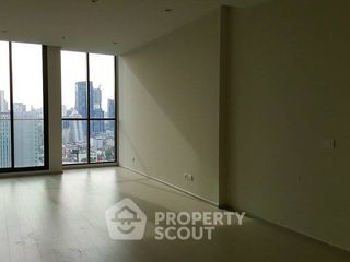 À vendre 2 chambres condo à Pathum Wan, Bangkok
