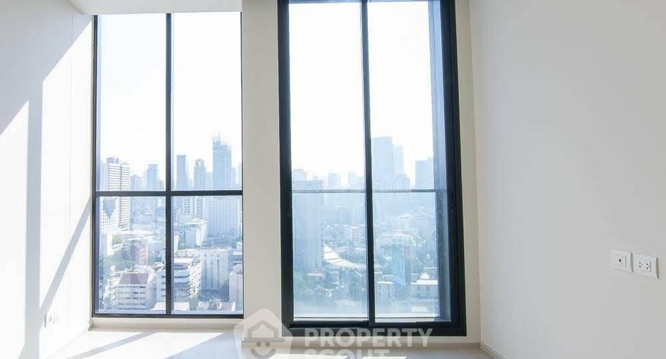 For sale 2 bedrooms condo in Pathum Wan, Bangkok