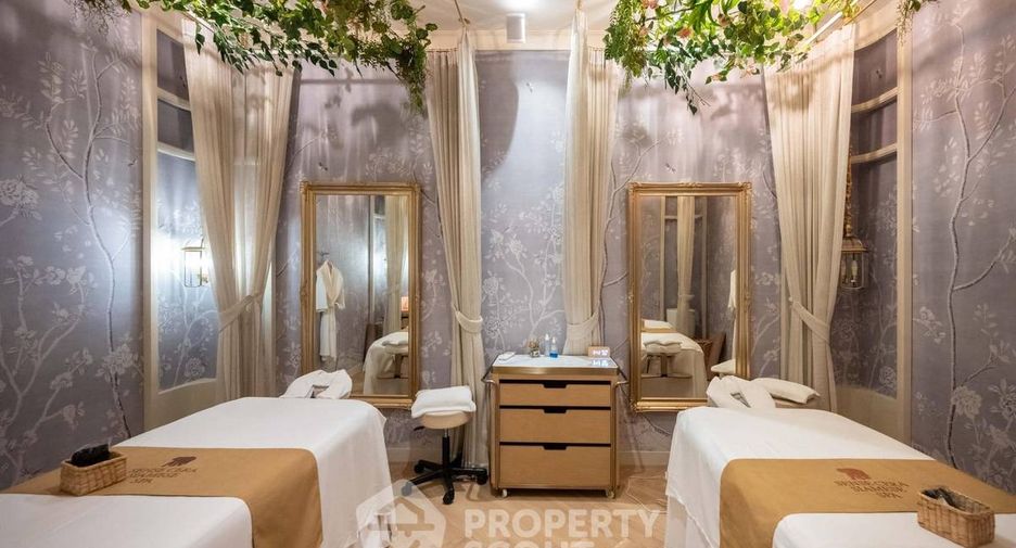 For sale 1 bed condo in Khlong Toei, Bangkok