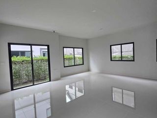 For sale 4 bedrooms house in Bang Phli, Samut Prakan
