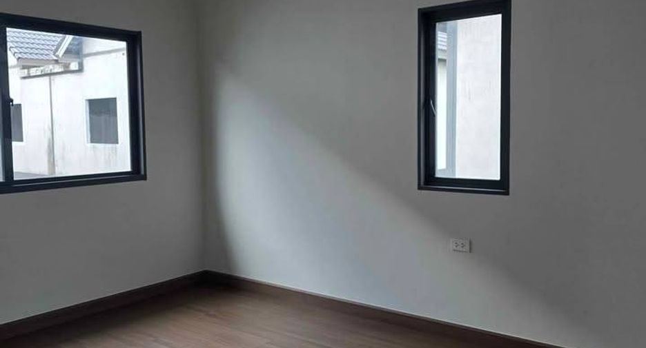 À vendre 4 chambres maison à Bang Phli, Samut Prakan