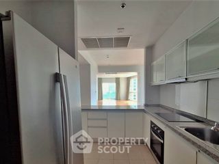 Продажа 3 спальни кондо в Кхлонг Тоеи, Бангкок
