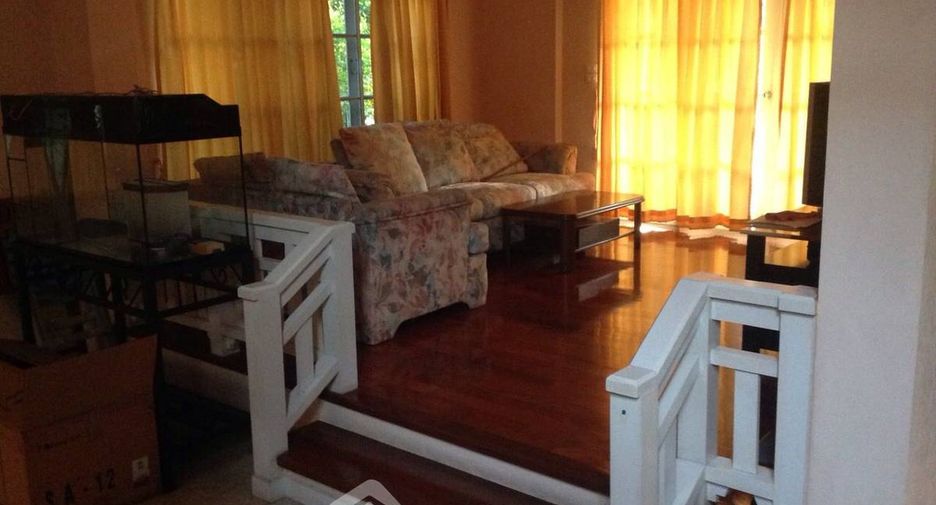 Haus zum Kauf mit 3 Zimmer in Bang Khen, Bangkok