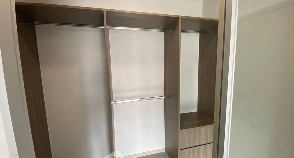 For sale 1 bed condo in Bang Phlat, Bangkok