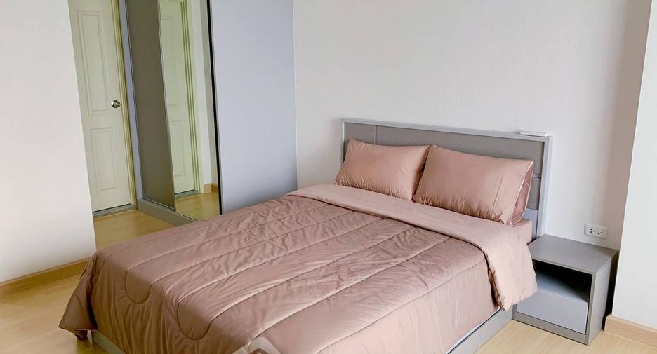For sale 1 bed condo in Huai Khwang, Bangkok