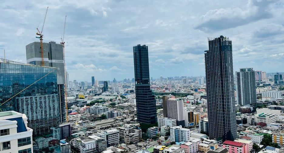 For sale 1 bed condo in Ratchathewi, Bangkok
