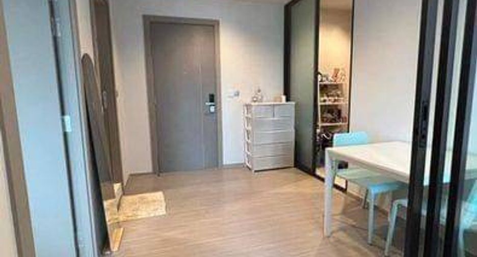 For sale 1 bed condo in Huai Khwang, Bangkok