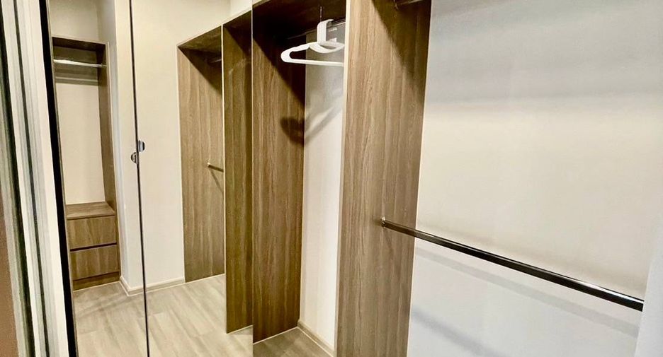 For sale 2 bedrooms condo in Bang Phlat, Bangkok