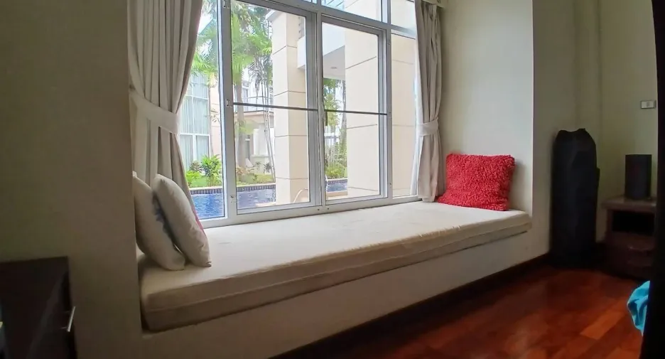 For sale 2 bedrooms condo in Cha Am, Phetchaburi