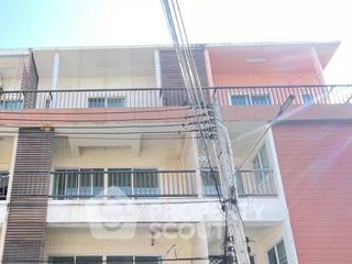 出售 4 卧室 联排别墅 在 Mueang Chon Buri, Chon Buri