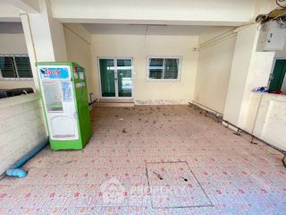 出售 4 卧室 联排别墅 在 Mueang Chon Buri, Chon Buri
