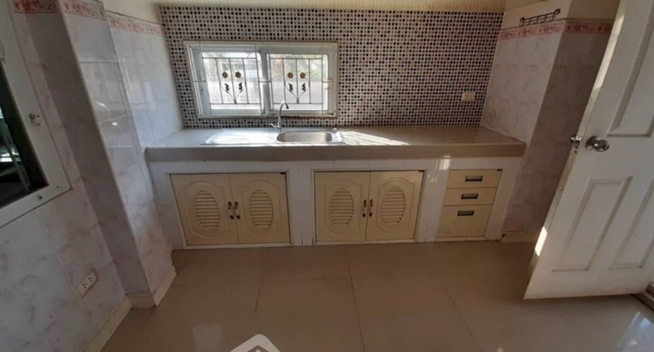 À vendre 3 chambres maison à Mueang Chon Buri, Chonburi