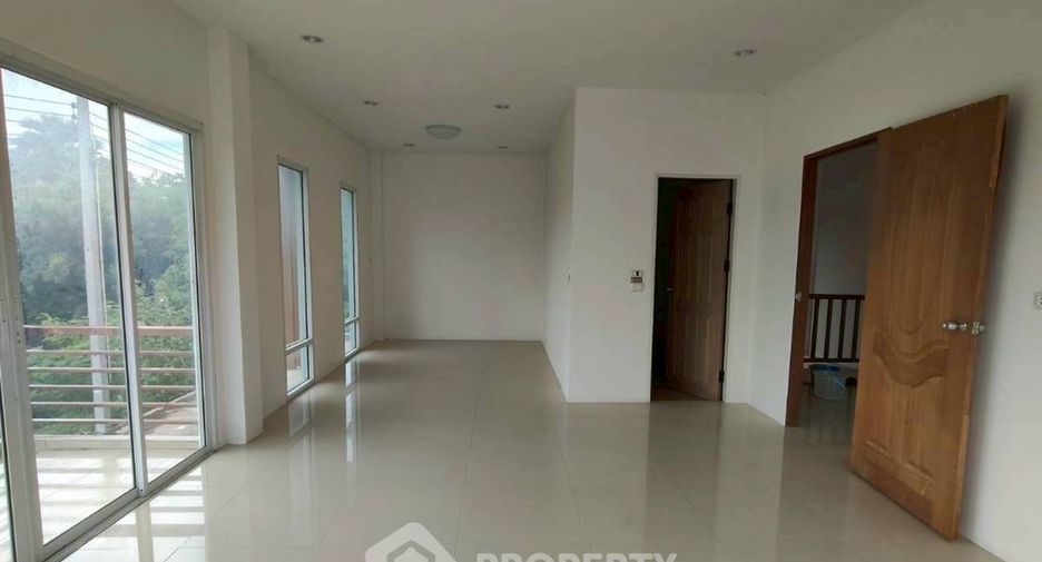 À vendre 3 chambres maison à Mueang Chon Buri, Chonburi