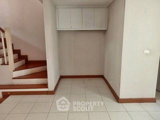 Продажа 4 спальни дом в Буенг Кум, Бангкок