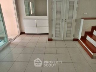Продажа 4 спальни дом в Буенг Кум, Бангкок