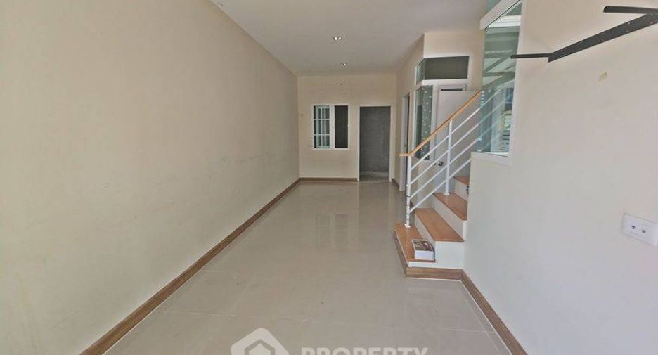 Casa adosada en venta de 3 habitaciones en Chom Thong, Bangkok