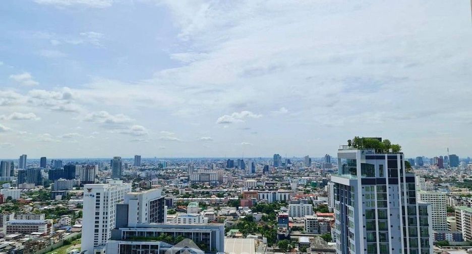 For sale 1 bed condo in Phaya Thai, Bangkok